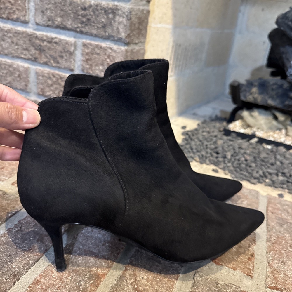 Charles by Charles David Amateur Ankle Bootie Pointed Toe Size 8.5 Black - Picture 2 of 14